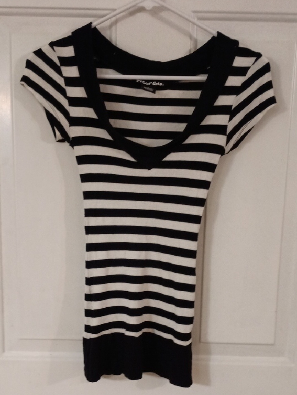 Planet Gold Black & White Striped Scoop-Neck Short Sleeve Tee